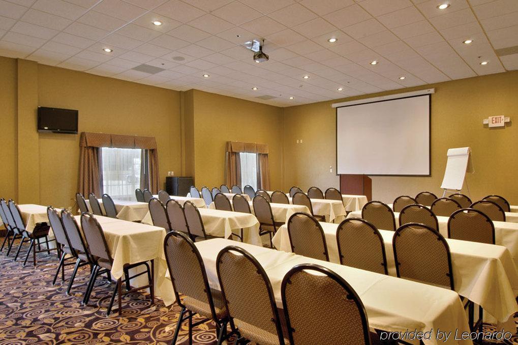 Holiday Inn Hotels Batesville By Ihg Konforlar fotoğraf